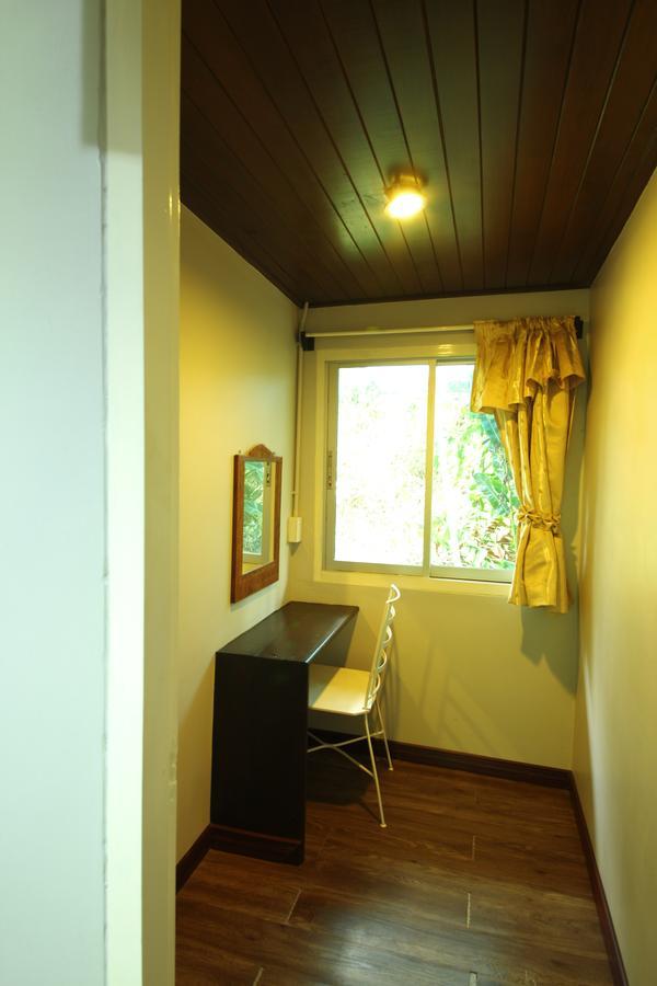 Hatthatara Resort Samut Songkhram Exterior photo